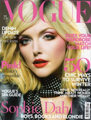 Vogue magazine covers - wah4mi0ae4yauslife.com - Vogue UK November 2007 - Sophie Dahl.jpg